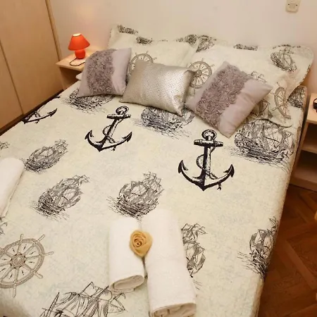 Appartement Lena Brac Mirce